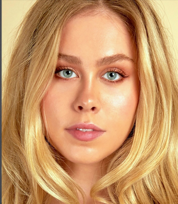 Headshot of Alli Sutton